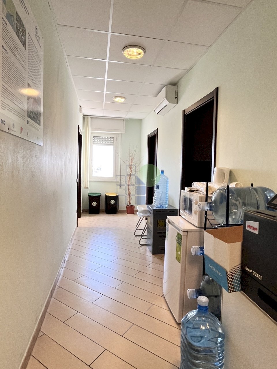 corridoio - Office Via L. da Vinci 35, Livorno - photo 3