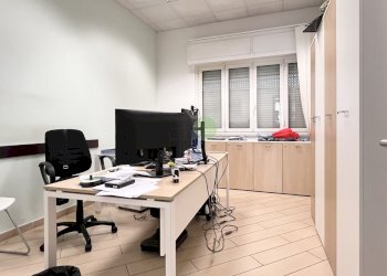 ufficio operativo - Ufficio Via L. da Vinci 35, Livorno - foto 2