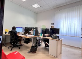 ufficio operativo - Ufficio Via L. da Vinci 35, Livorno - foto 9