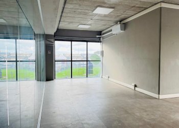 soppalco del capannone - Commercial Premises Via Dell'Artigianato 43, Livorno - photo 12