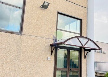 ingresso agli uffici - Commercial Premises Via Dell'Artigianato 43, Livorno - photo 23