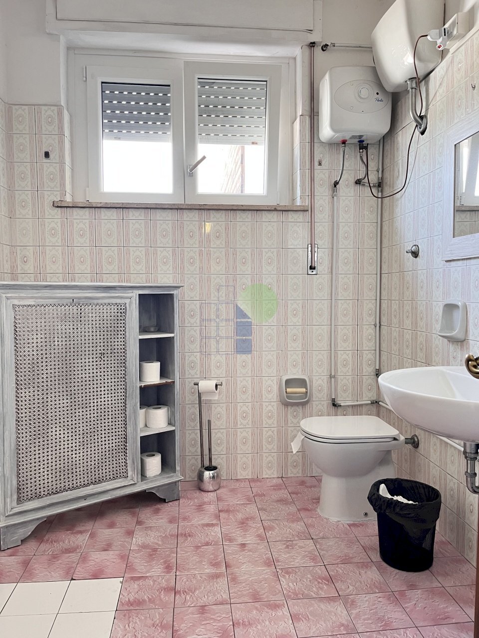 bagno - Office Via Pian di Rota 10, Livorno - photo 3