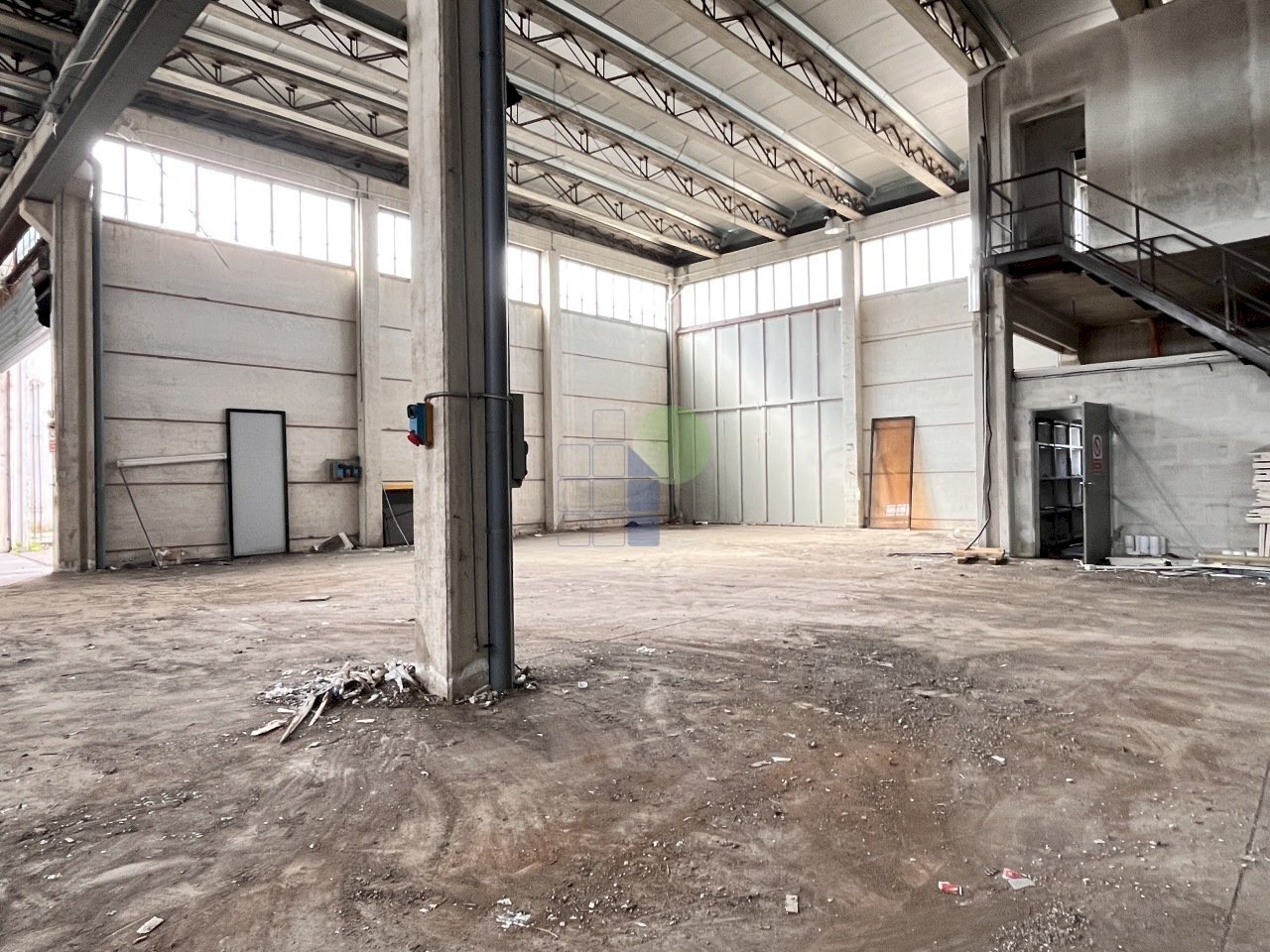 interno capannone - Commercial Premises Via dell'Artigianato 82, Livorno - photo 3