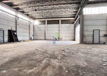 interno capannone - Commercial Premises Via dell'Artigianato 82, Livorno - photo 2