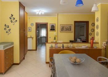 c5da8da8-934e-4cbc-bec3-3eadf2c1f0a7.png - Quadrilocale Via Monte Nero 1, Arona - foto 4