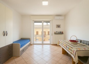 3189272d-32b6-4fcb-bc21-8acef6b8b6fa.png - Quadrilocale Via Torino  11, Arona - foto 15