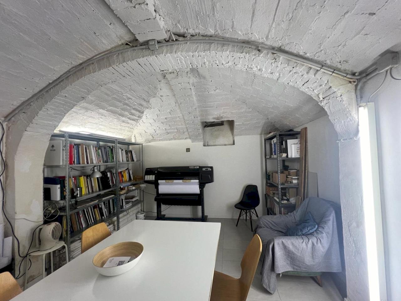 WhatsApp Image 2024-05-03 at 18.03.57 (9).jpeg - Locale Commerciale Via del Ghirlandaio 1/C R, Firenze - foto 1