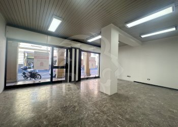 IMG_8767.jpeg - Commercial Premises VIA SANT'ISAIA 72, Bologna - photo 2