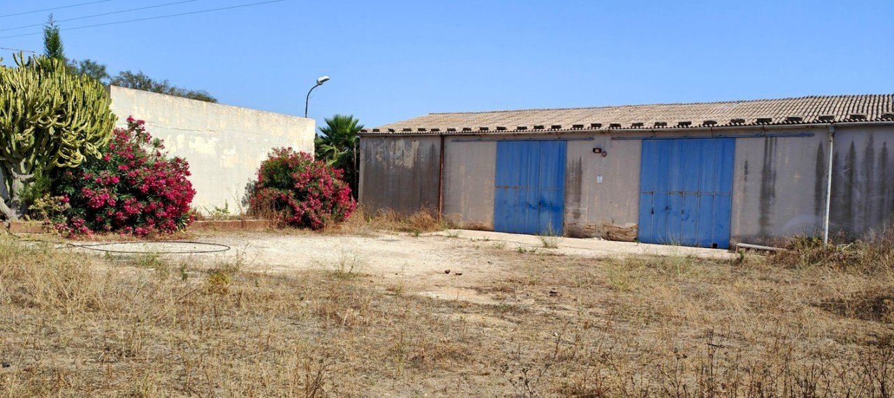 Immagine 2025-10-02 132739.jpg - Locale Commerciale Via Bonaiuto Natale 4, Siracusa - foto 1