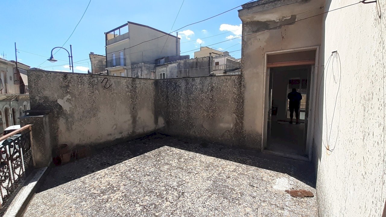 20250904_114737.jpg - Independent house Via Roma 135, Palazzolo Acreide - photo 3