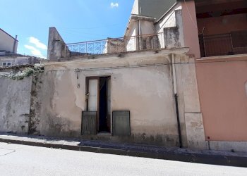 20250904_115209M.jpg - Independent house Via Roma 135, Palazzolo Acreide - photo 1