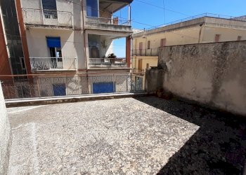 20250904_114730.jpg - Independent house Via Roma 135, Palazzolo Acreide - photo 2