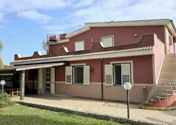 20250506_173757.jpg - Casa indipendente Strada Capo Murro di Porco 282, Siracusa - foto 1