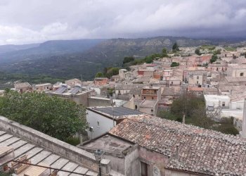 IMG-20250506-WA0017.jpg - Villa Via Lenza 5353, Palazzolo Acreide - foto 15