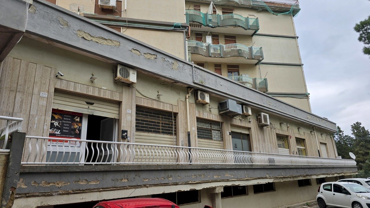 20250219_112332.jpg - Ufficio Viale Scala Greca 300f, Siracusa - foto 1