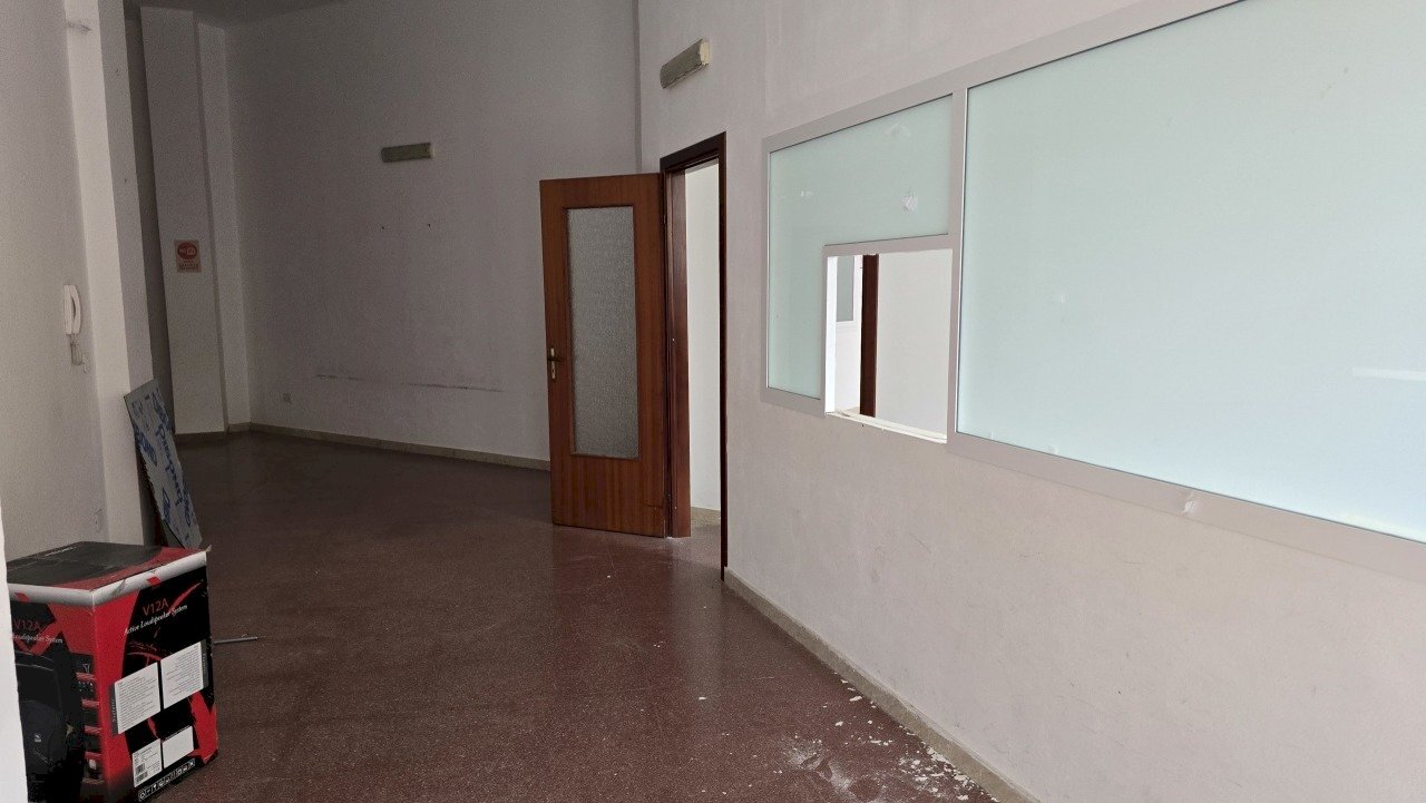 20250219_112122.jpg - Ufficio Viale Scala Greca 300f, Siracusa - foto 2