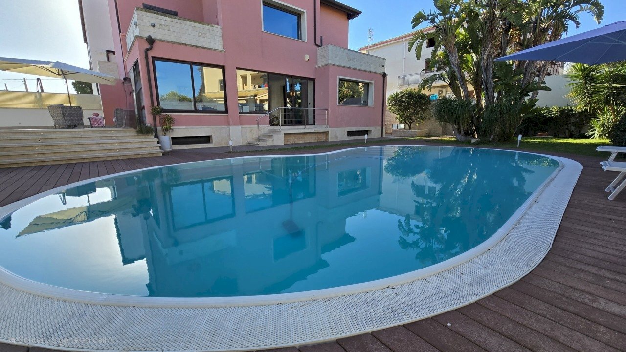 20250128_071349.jpg - Villa Via Monti Nebrodi 64, Siracusa - photo 1