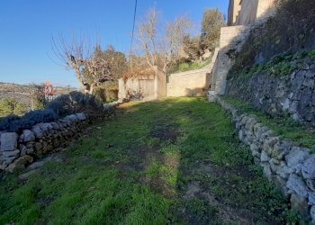 20241217_150928.jpg - Terreno agricolo Via  Roma, Palazzolo Acreide - foto 1