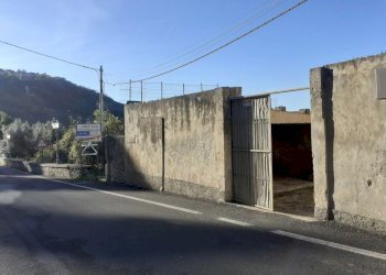 20241217_145354.jpg - Terreno agricolo Via  Roma, Palazzolo Acreide - foto 4