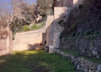 20241217_150903.jpg - Terreno agricolo Via  Roma, Palazzolo Acreide - foto 14