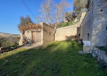 20241217_150958.jpg - Terreno agricolo Via  Roma, Palazzolo Acreide - foto 17