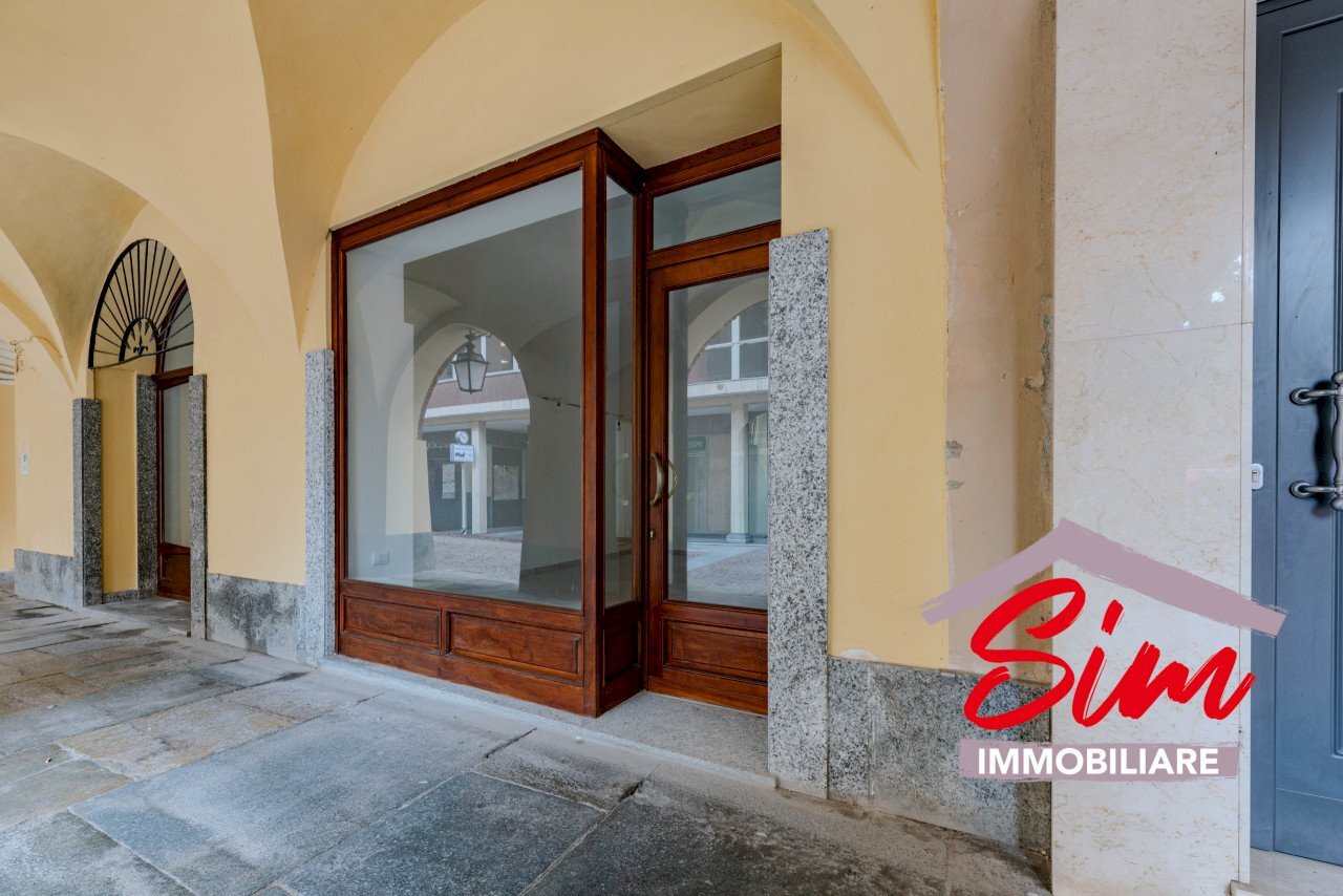 Negozio in affitto a Trino - Locale Commerciale Corso Cavour snc, Trino - foto 1