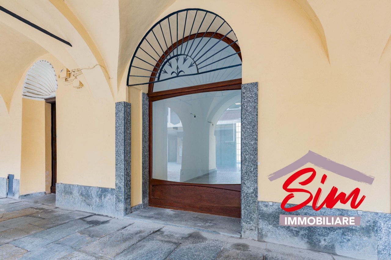 Negozio in affitto a Trino - Locale Commerciale Corso Cavour snc, Trino - foto 2