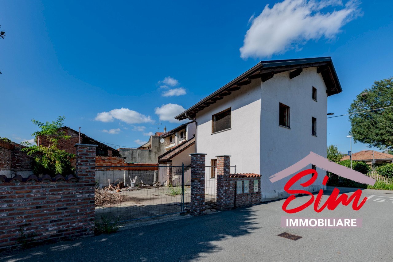 Casa indipendente al rustico in vendita a Sizzano - Villa Via Benvenuto Zoppis snc, Sizzano - foto 1