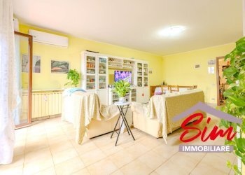 Villa in vendita a Oleggio - Villa a Schiera Via Carmine snc, Oleggio - foto 1