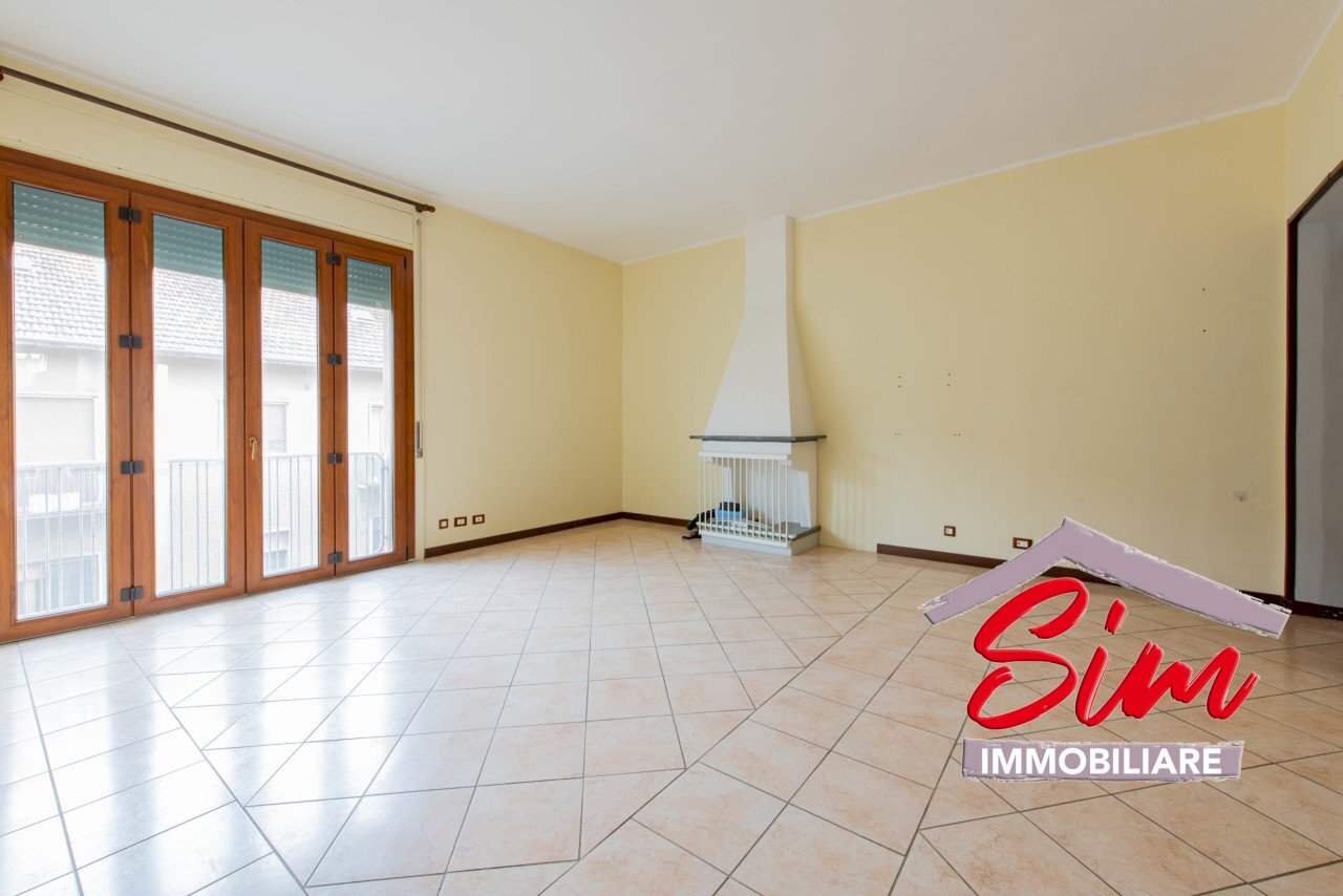 Novara, trilocale in vendita in zona semicentro - Trilocale Via Lodovico Bertona sn, Novara - foto 1