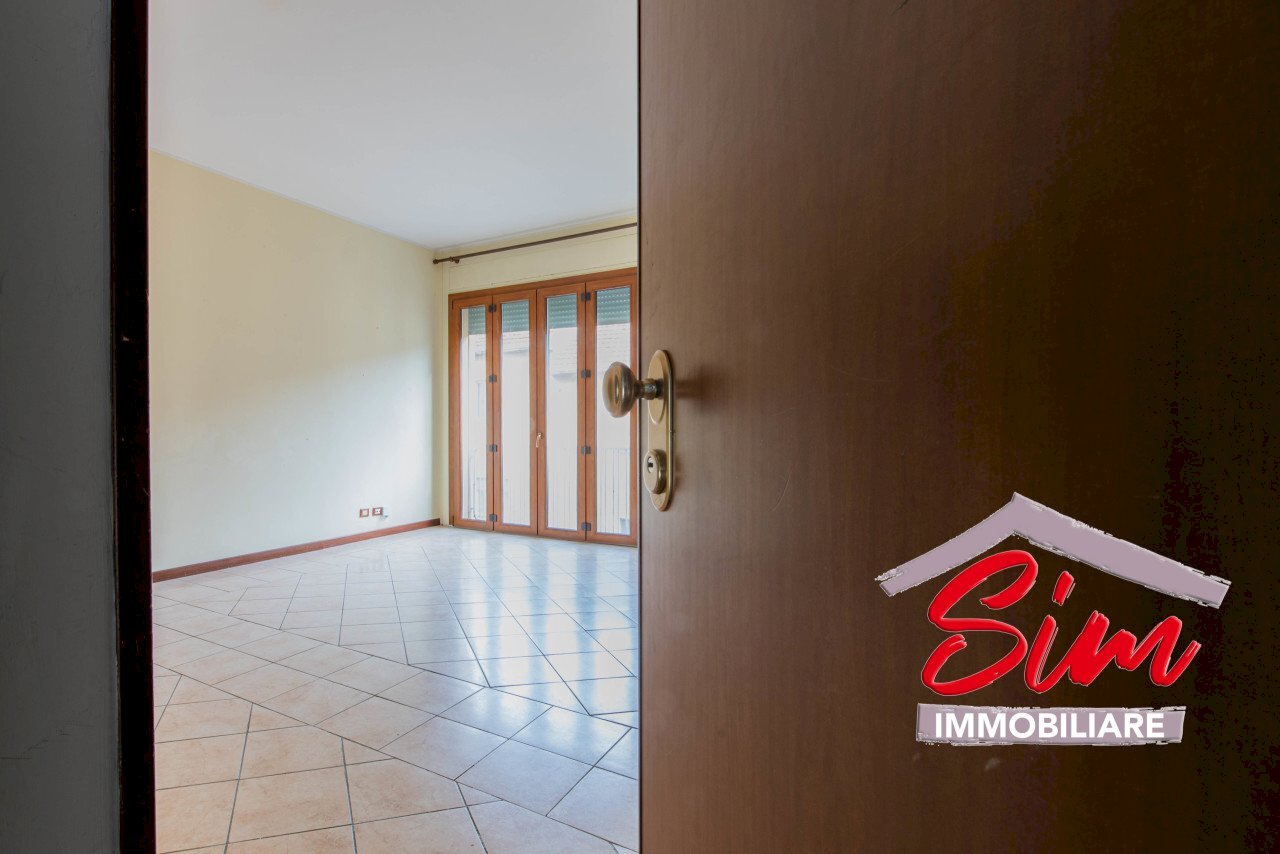 Novara, trilocale in vendita in zona semicentro - Trilocale Via Lodovico Bertona sn, Novara - foto 2