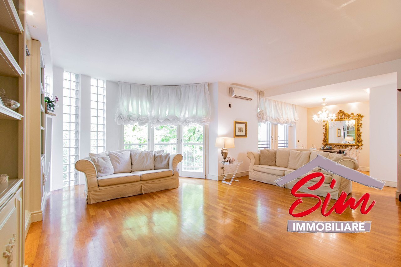 Attico 4 locali in vendita in centro a Novara - Attico Via Solferino snc, Novara - foto 1