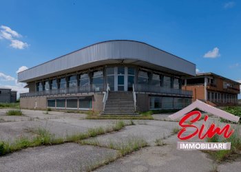 Locale commerciale in vendita a Caltignaga - Locale Commerciale Strada statale 229 del Lago d'Ortatrada provincial sn, Caltignaga - foto 1