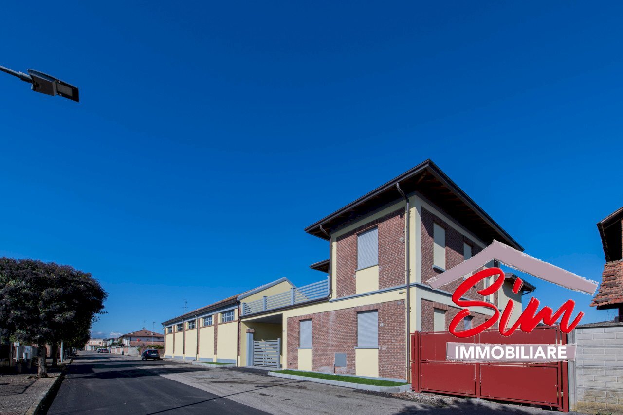 Villa bifamiliare in vendita a Casaleggio - Villa Viale Roma sn, Casaleggio Novara - foto 2