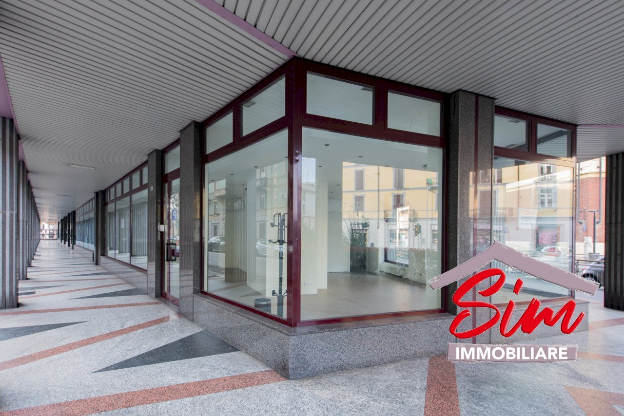 Negozio in vendita a Novara - Locale Commerciale Viale Dante Alighieri sn, Novara - foto 1
