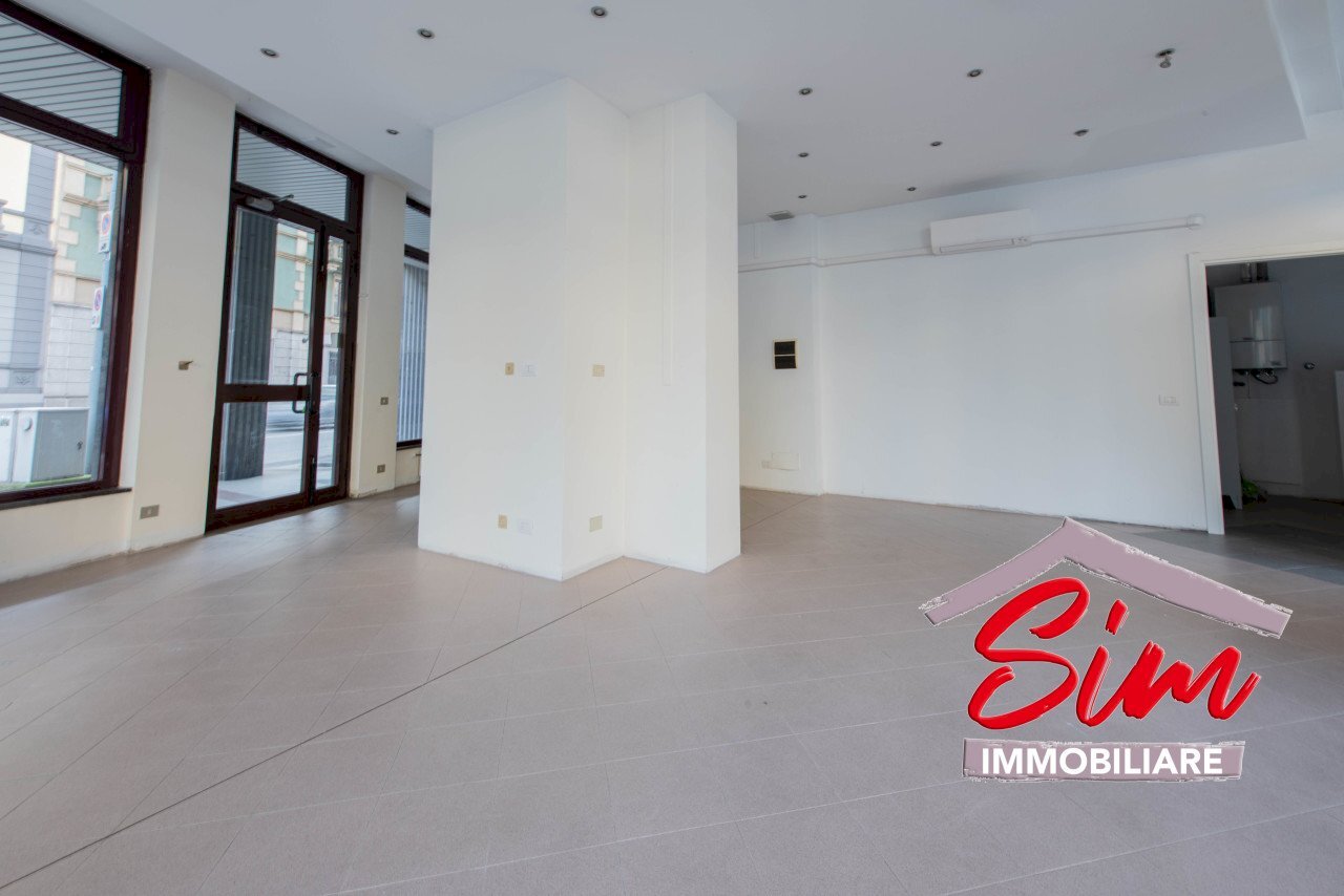 Negozio in vendita a Novara - Locale Commerciale Viale Dante Alighieri sn, Novara - foto 3