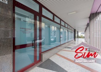 Negozio in vendita a Novara - Ufficio Viale Dante Alighieri sn, Novara - foto 1