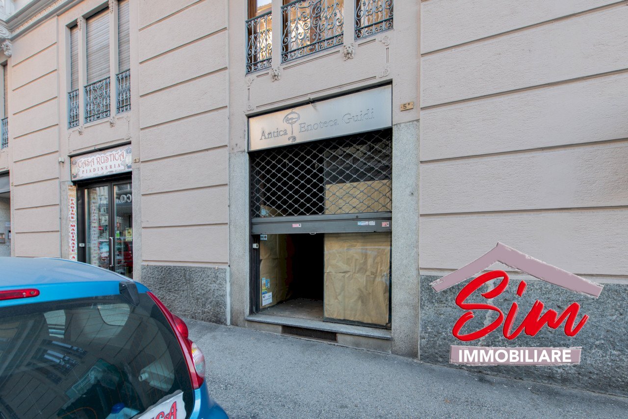 DSC_7889 copia.jpg - Locale Commerciale Corso della Vittoria sn, Novara - foto 1