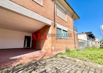 Esterni - Ufficio Via D'acquisto Salvo, Pontedera - foto 2