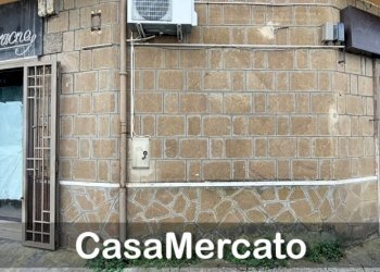 1.jpg - Locale Commerciale Via Frascati, Rocca di Papa - foto 2