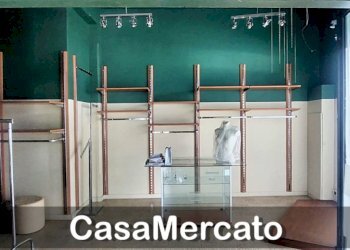 18.jpg - Locale Commerciale Via Frascati, Rocca di Papa - foto 18