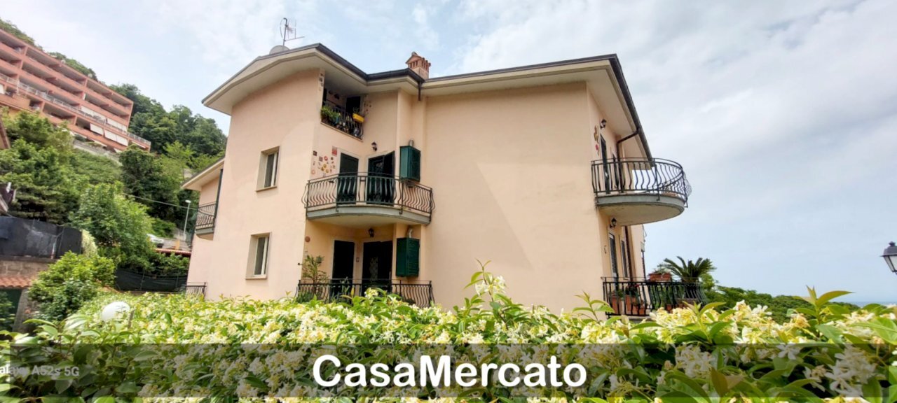 2.jpg - Attico Via San Carlo Borromeo, Rocca di Papa - foto 2