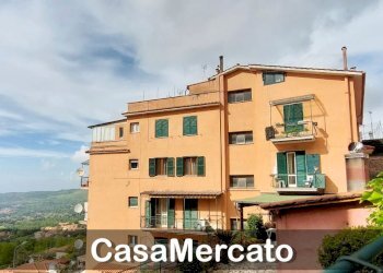 4.jpg - Bilocale Via Lucatelli, Rocca di Papa - foto 1