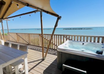 1 veranda me - Stabilimento balneare Grottammare - foto 2