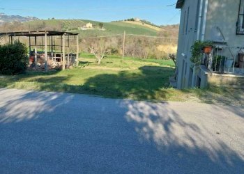 05 OFFIDA - CASA INDIPENDENTE DA RISTRUTTURARE.jpg - Independent house Offida - photo 12