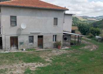 25 OFFIDA - CASA INDIPENDENTE DA RISTRUTTURARE.jpe - Independent house Offida - photo 17