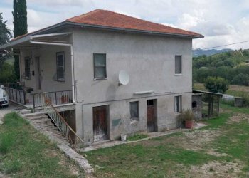 26 OFFIDA - CASA INDIPENDENTE DA RISTRUTTURARE.jpe - Independent house Offida - photo 1