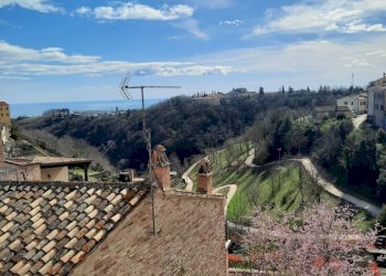 03 STORICHERESIDENZENELBORGOANTICODIRIPATRANSONE.j - Casa indipendente Ripatransone - foto 2