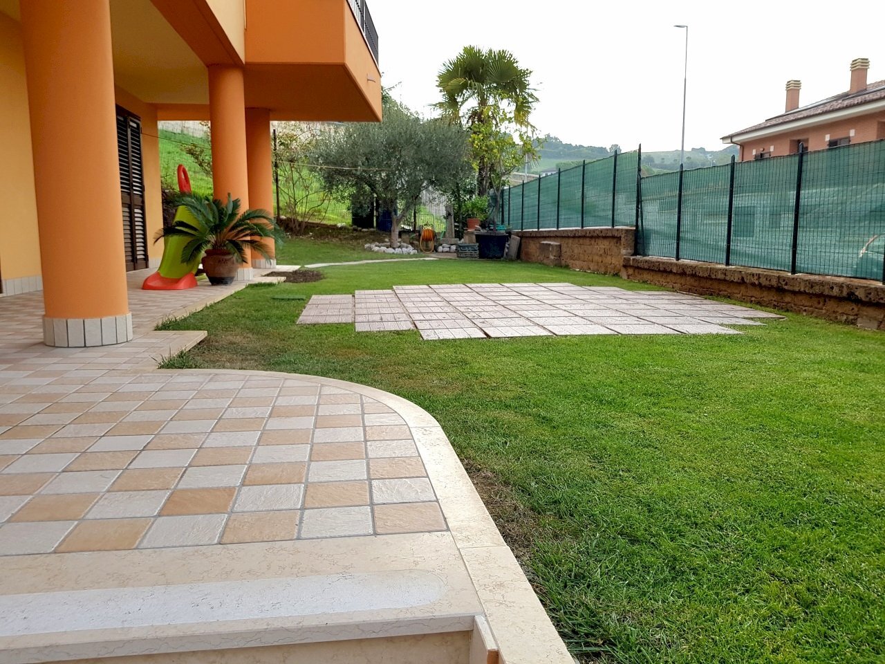 giardino - Casa indipendente Colonnella - foto 1