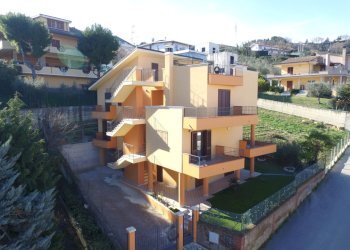 Villa Colonnella - foto 4